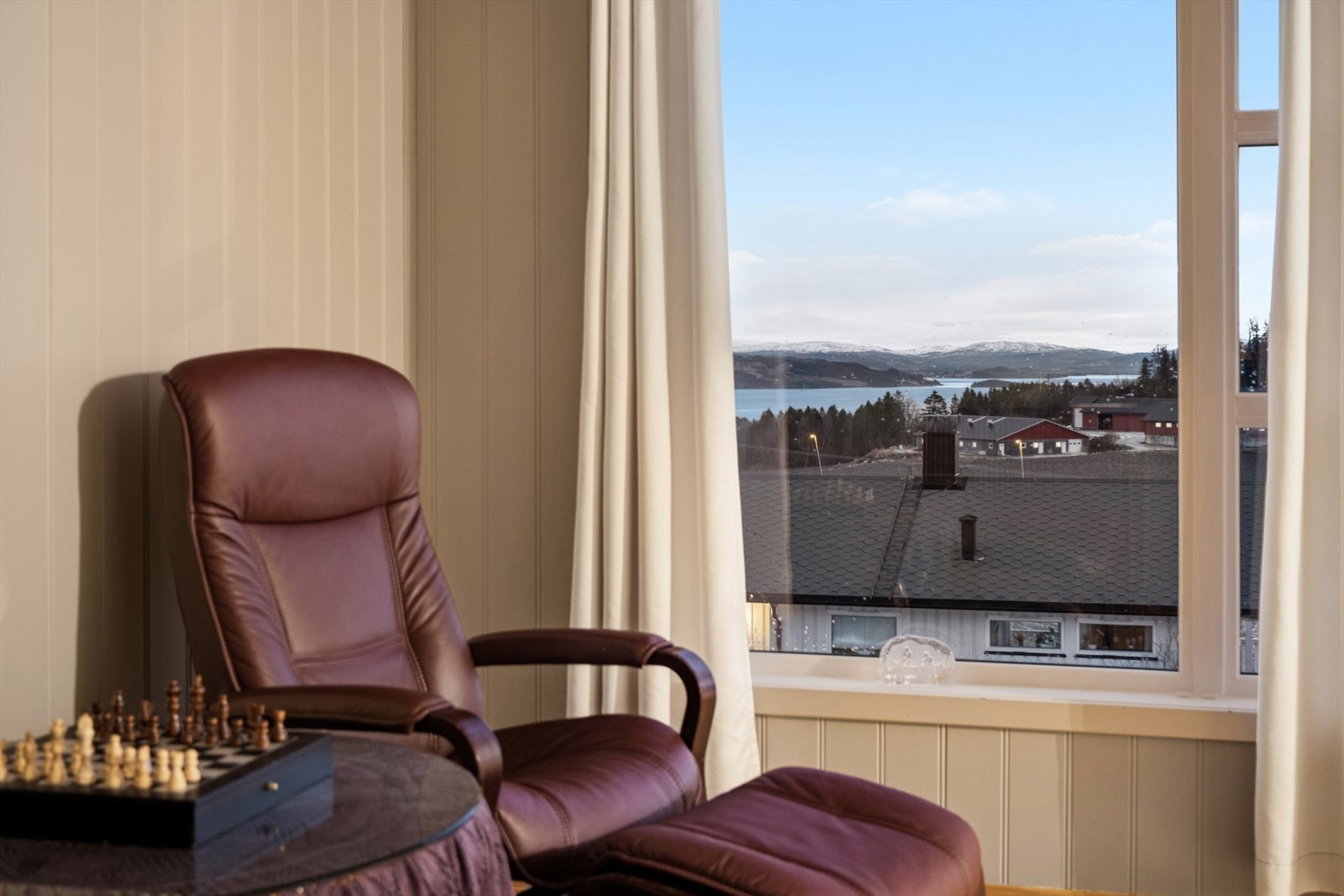 Flott utsikt mot sjøen. Galleribilde