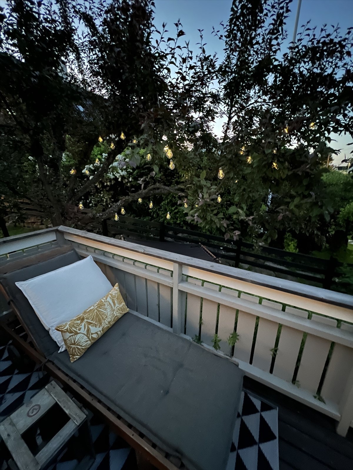 Skjermet og tilbaketrukket i en liten stikkvei Galleribilde