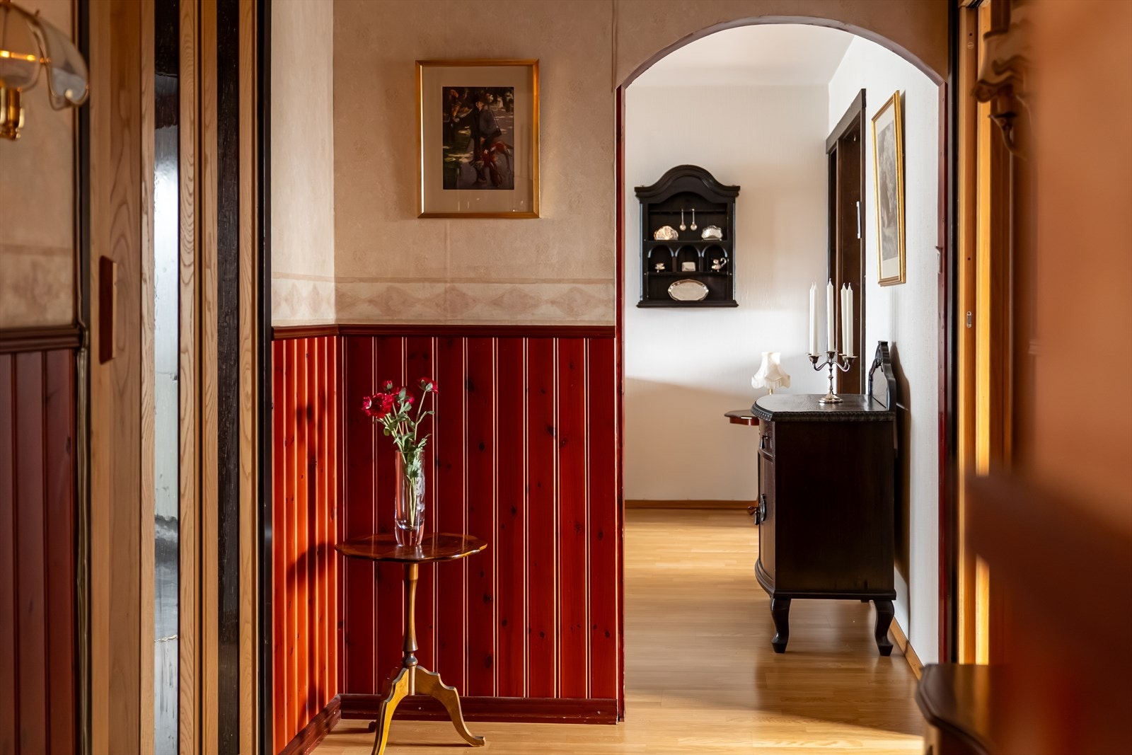 Denne boligen byr på mange muligheter og tilpassing etter eget behov og ønske. Galleribilde