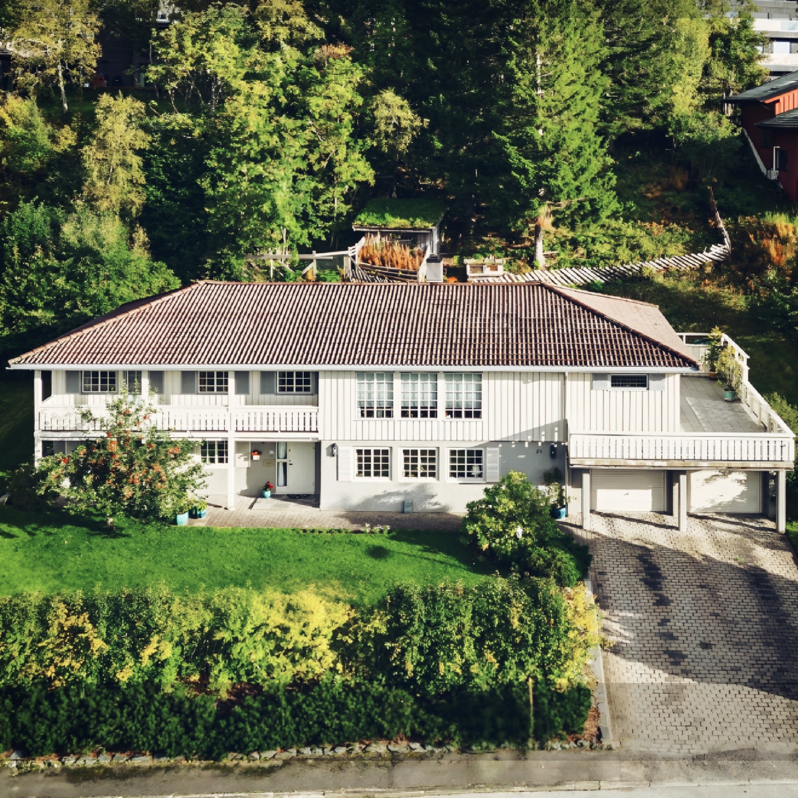 Leilighet i sokkel. Galleribilde