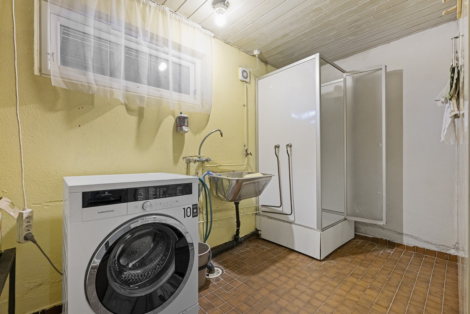 Vaskerom Galleribilde