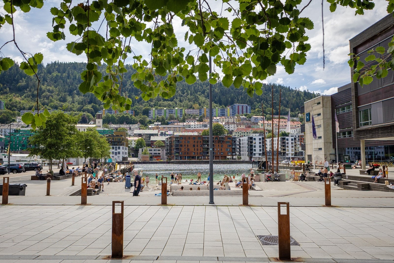 Nærmeste badeplass er Bystranden ved BI Galleribilde
