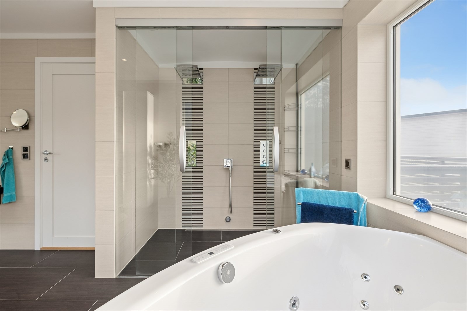 Dobbeldusj. Galleribilde