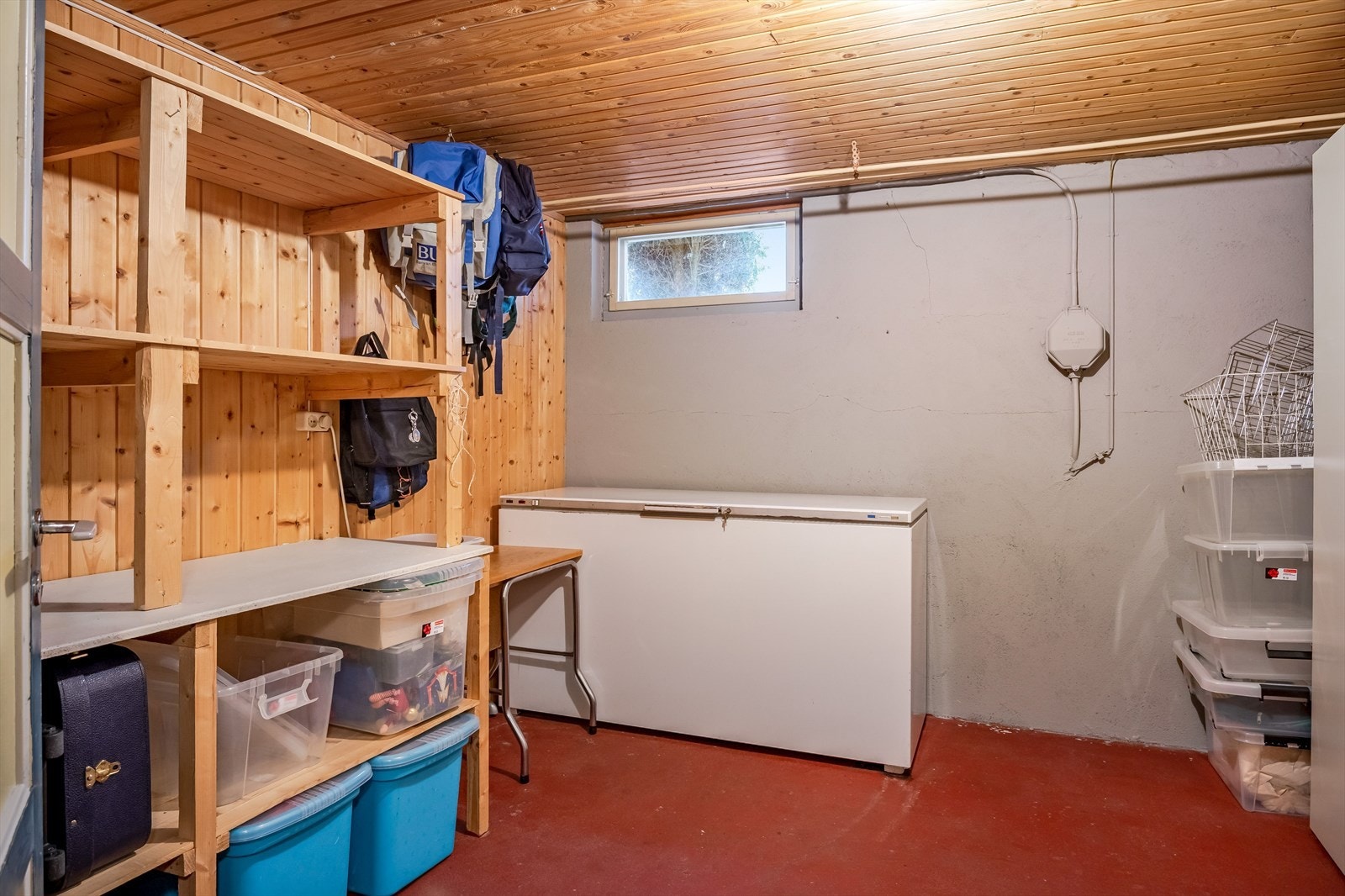 Bod i kjeller. Galleribilde