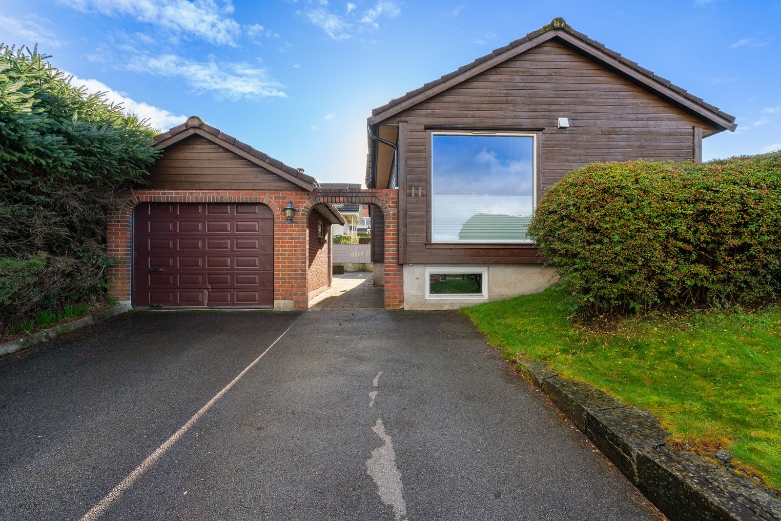 Det er installert elbillader som medfølger i handelen. Galleribilde