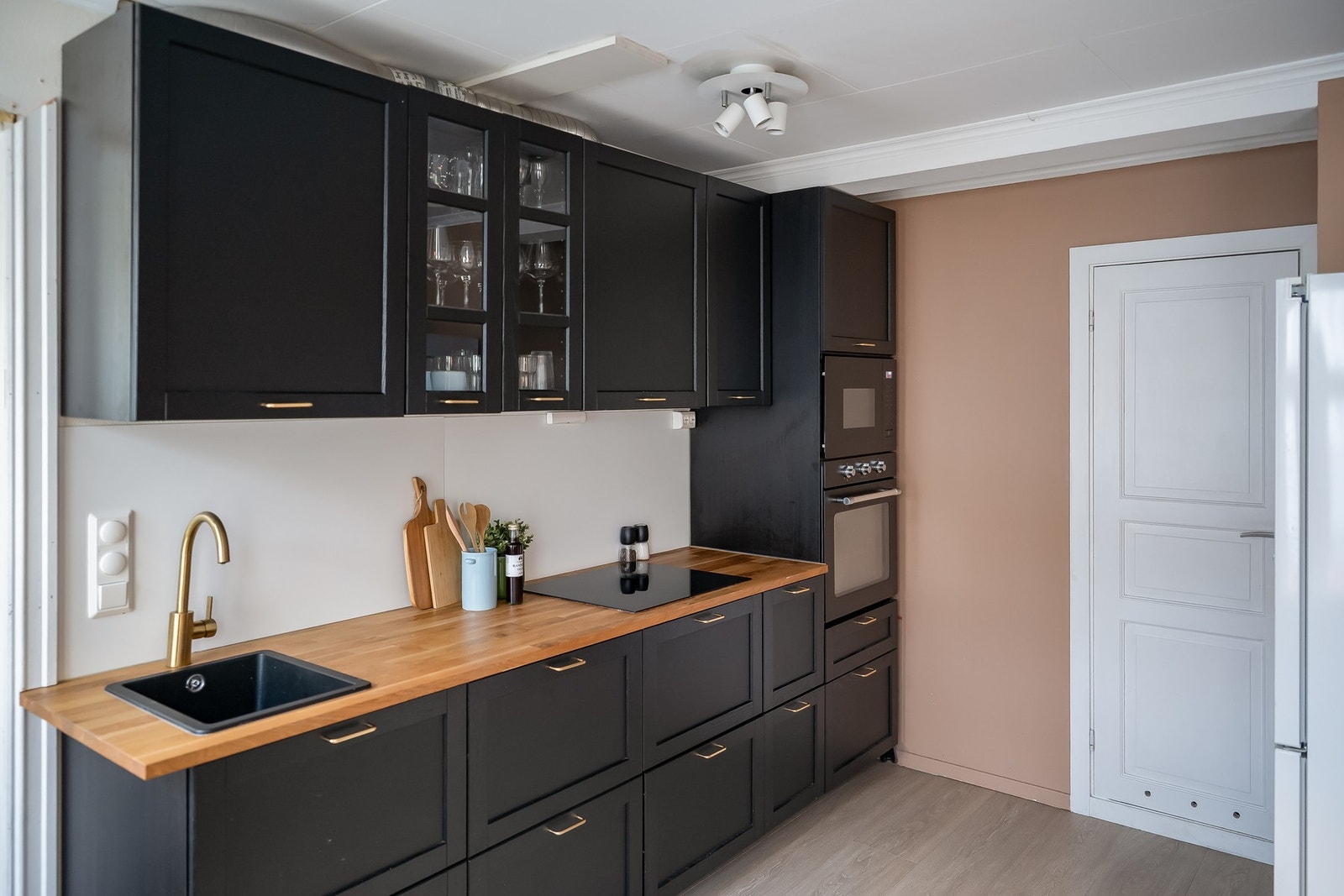 Gulldetaljer som gir et lukrativt preg. Galleribilde