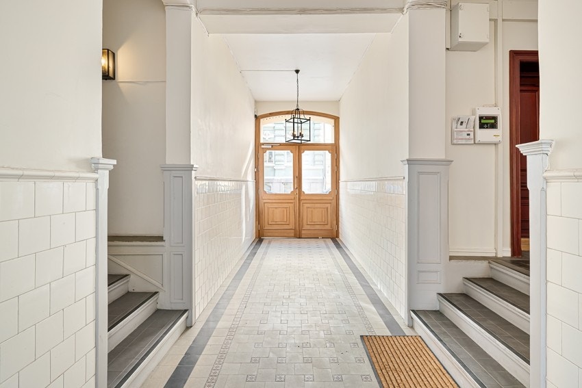 Meget representativt inngangsparti som sørger for et solid førsteinntrykk. Galleribilde