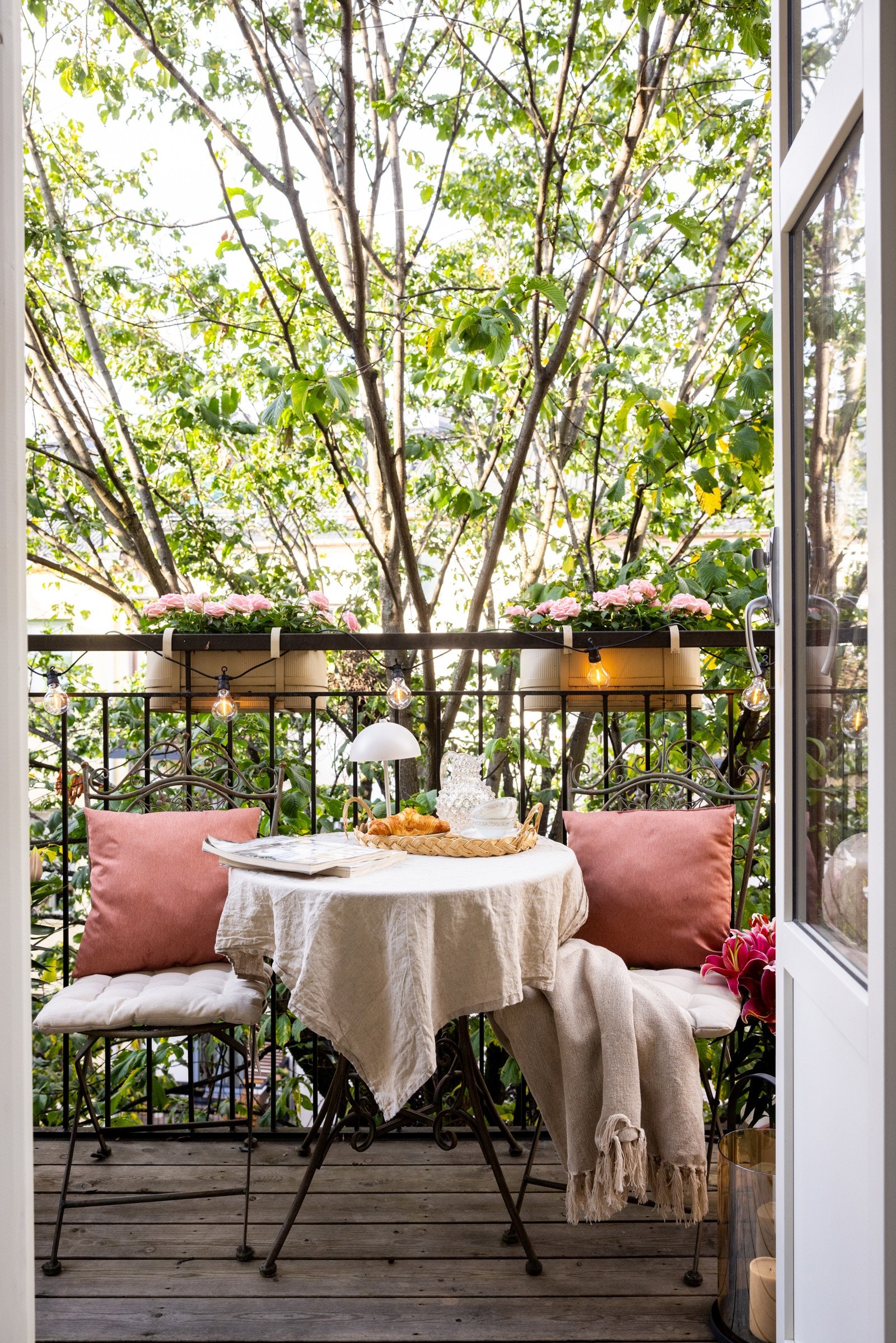 Her kan du nyte morgenkaffen med gode solforhold. Galleribilde