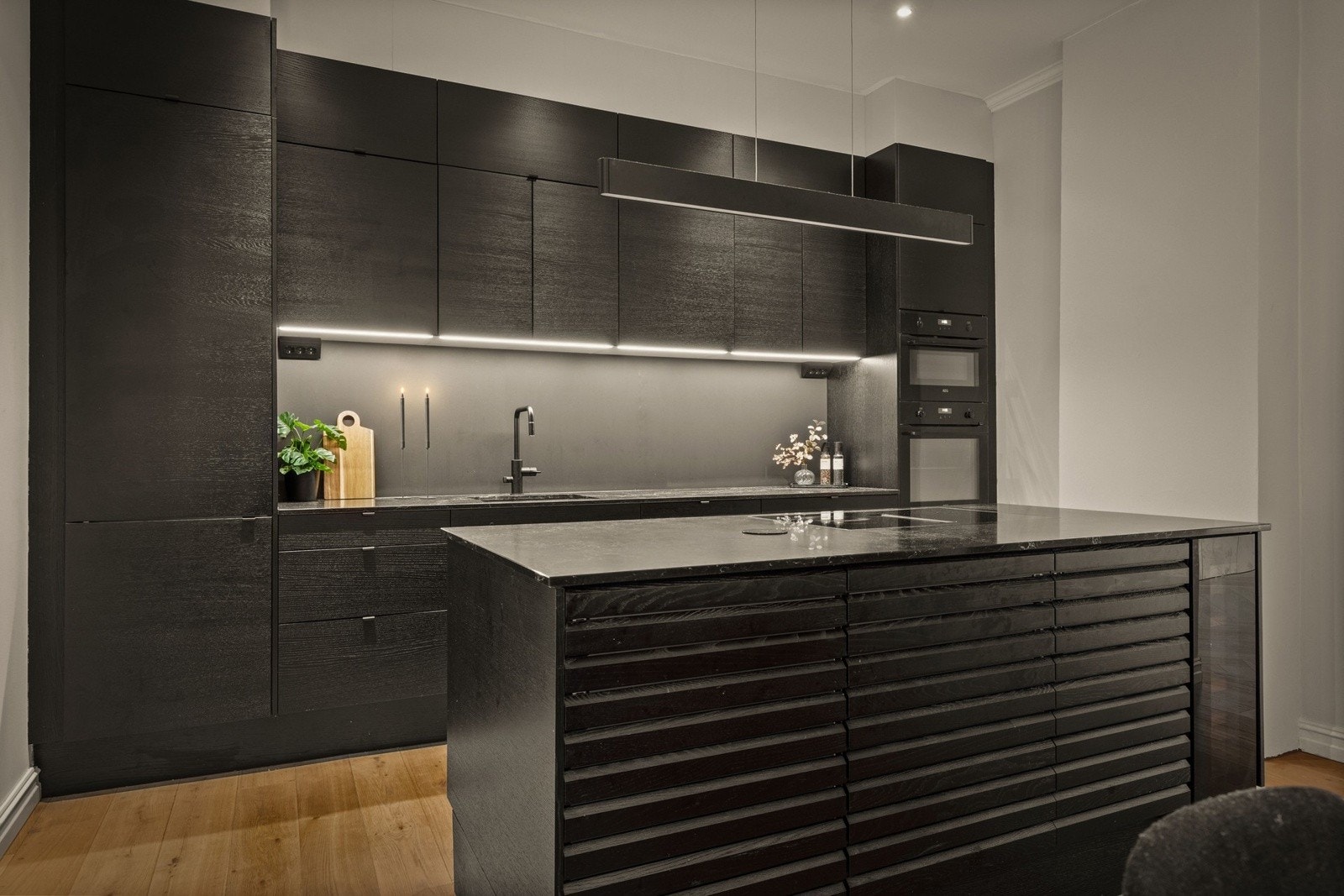 På kjøkkenet er det lagt vekt på både design og funksjonalitet. Galleribilde