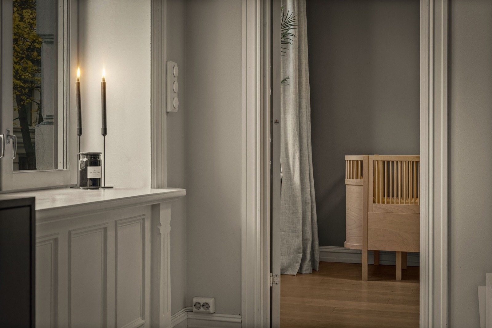 Fra stuen inn mot soverom 2 Galleribilde