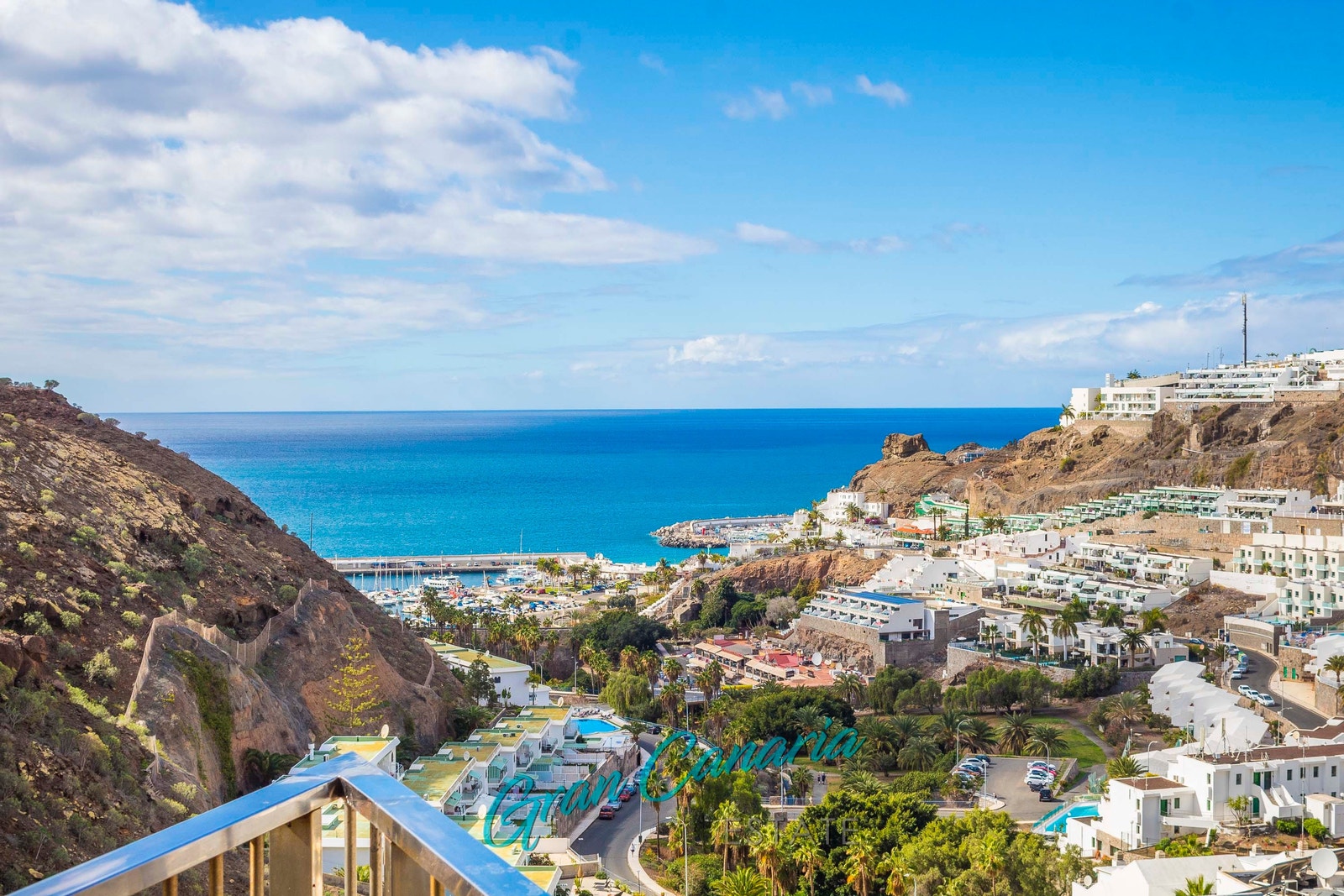 Utsikt fra bassengområdet Galleribilde