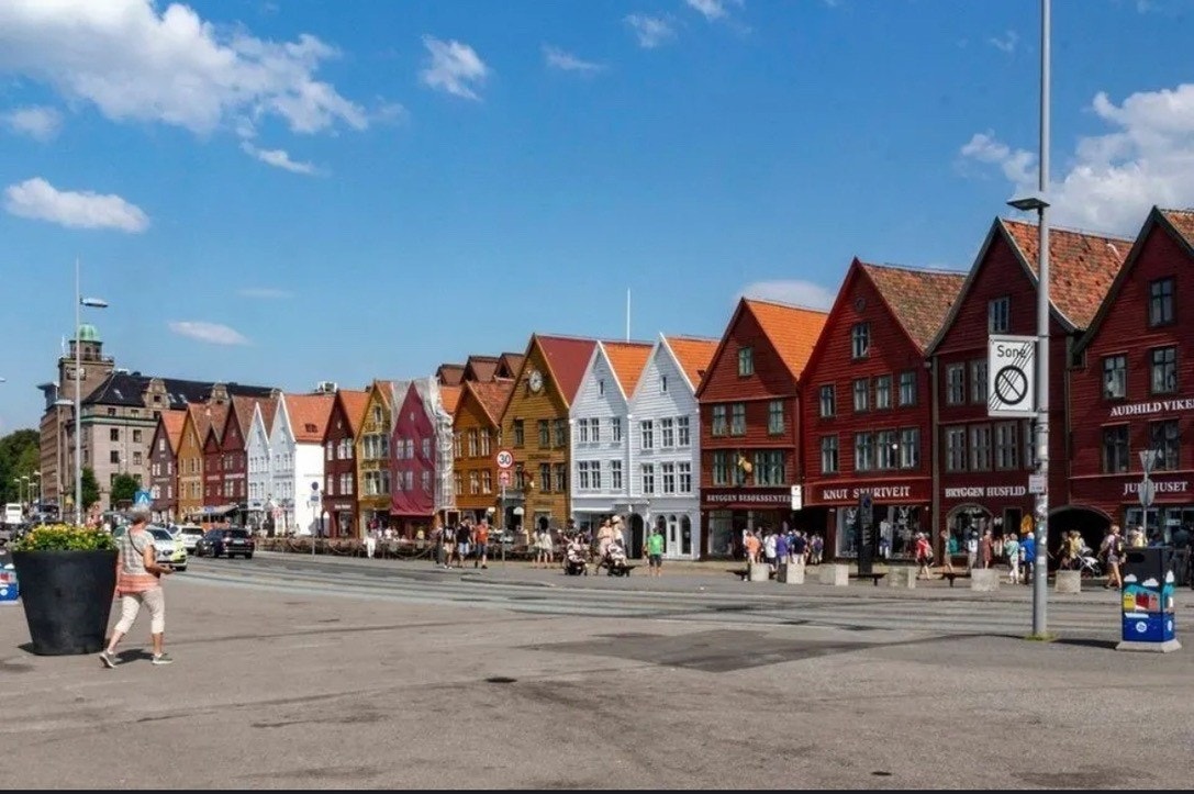Bryggen i Bergen, 5 min spasertur fra leiligheten Galleribilde