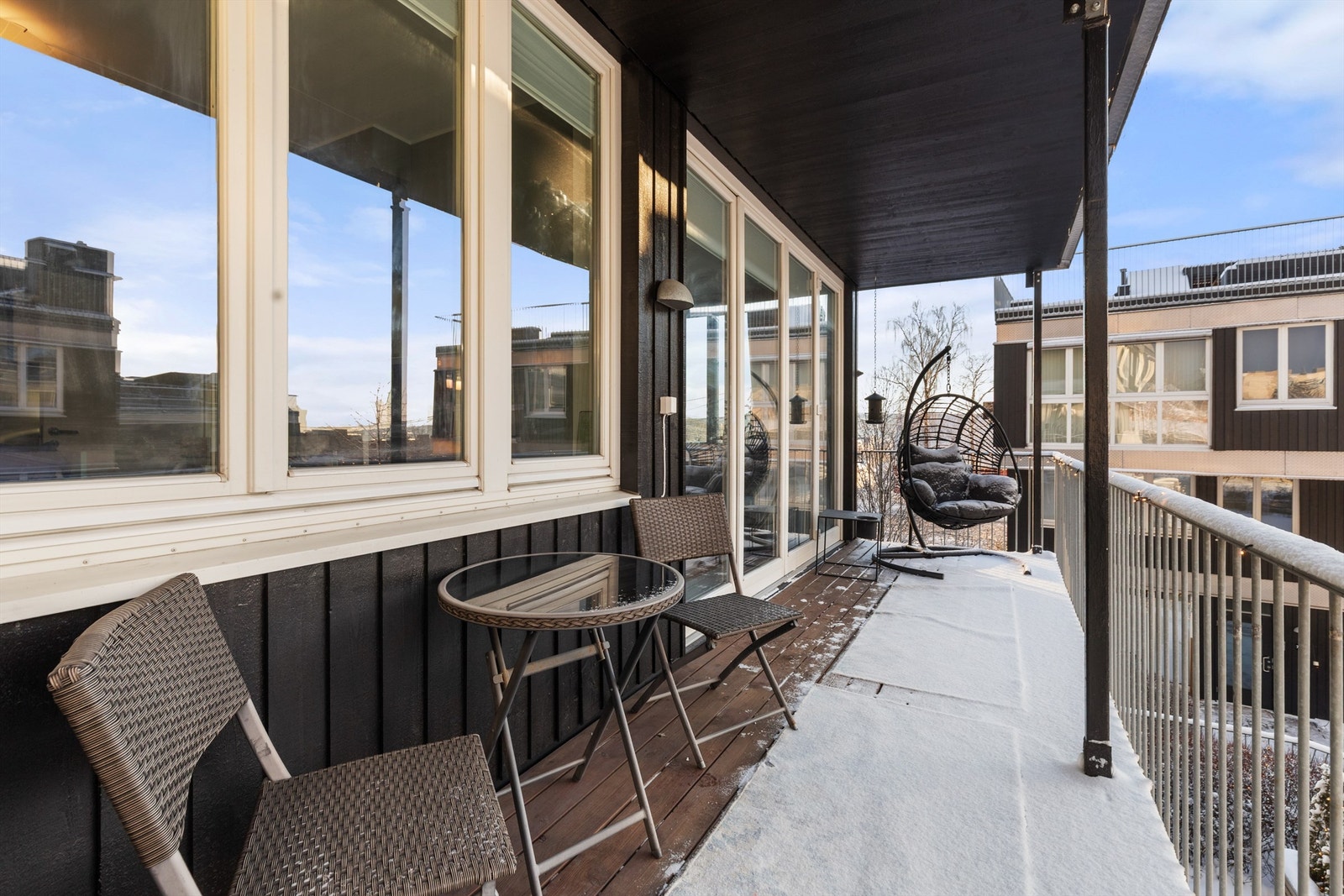 Det er god plass til å møblere med ønsket utemøblement etter det som passer eget behov. Galleribilde