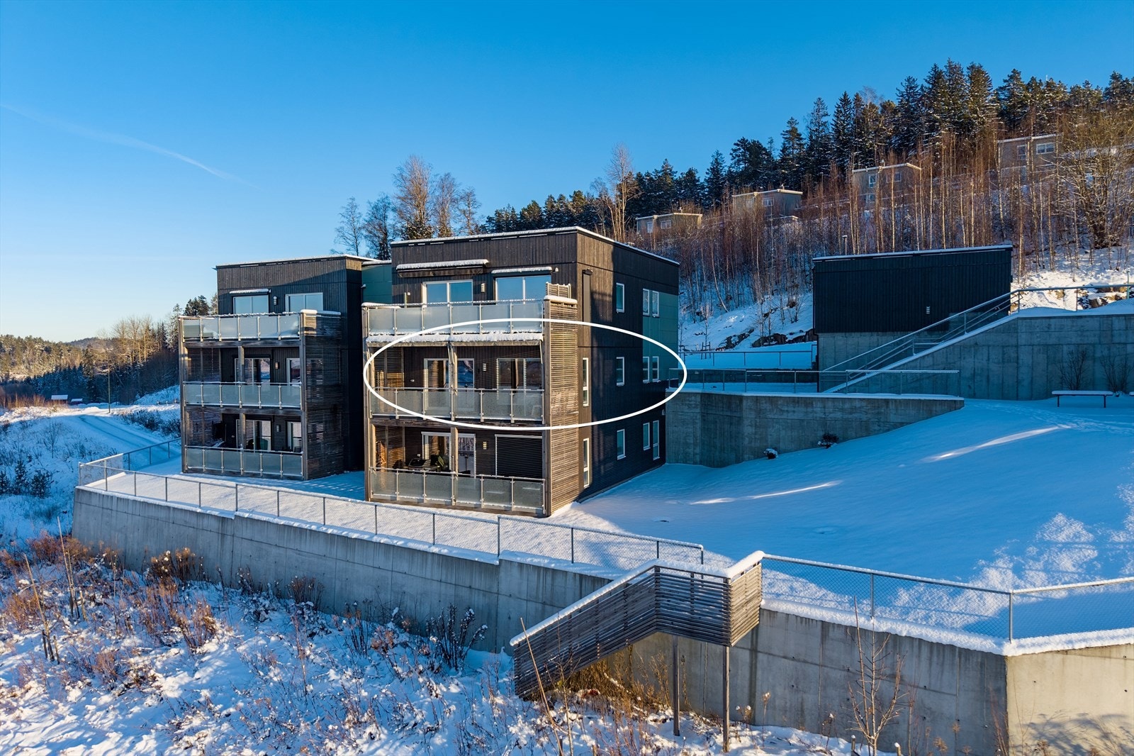 Velkommen til Vangsfjellveien 4, presentert av Håkon Borgund Espeseth fra Nordvik Asker. Foto: Eiendomsfoto Galleribilde