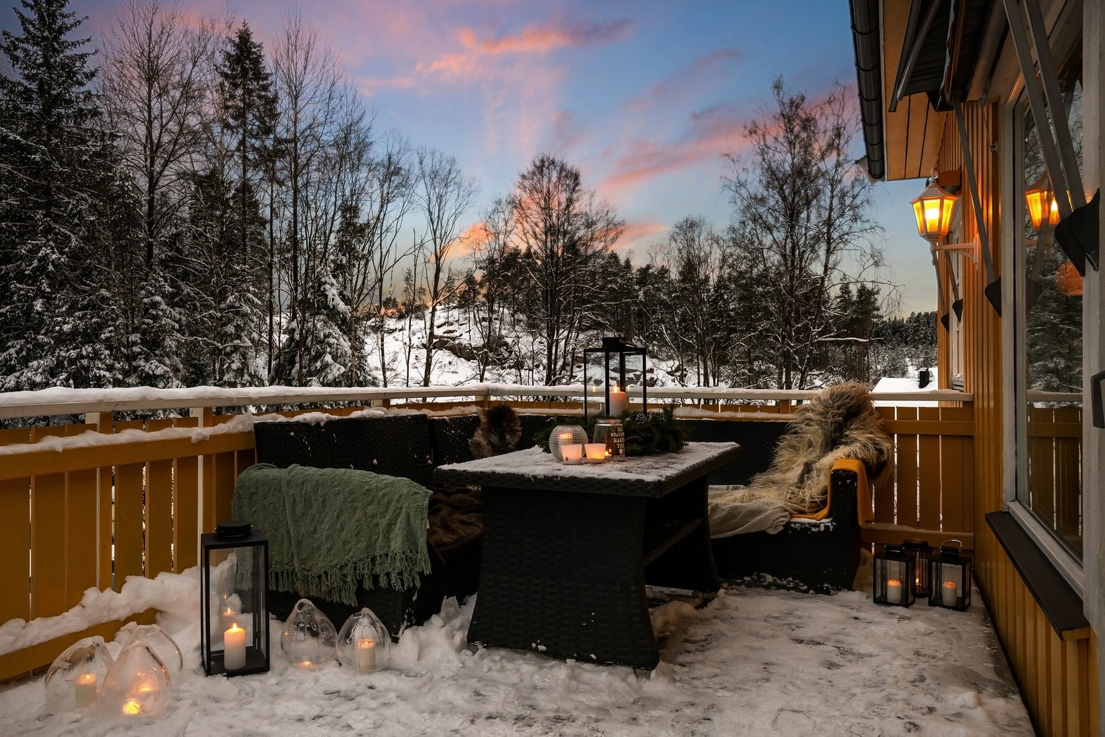 Herlig vinterstemning på terrassen. Galleribilde