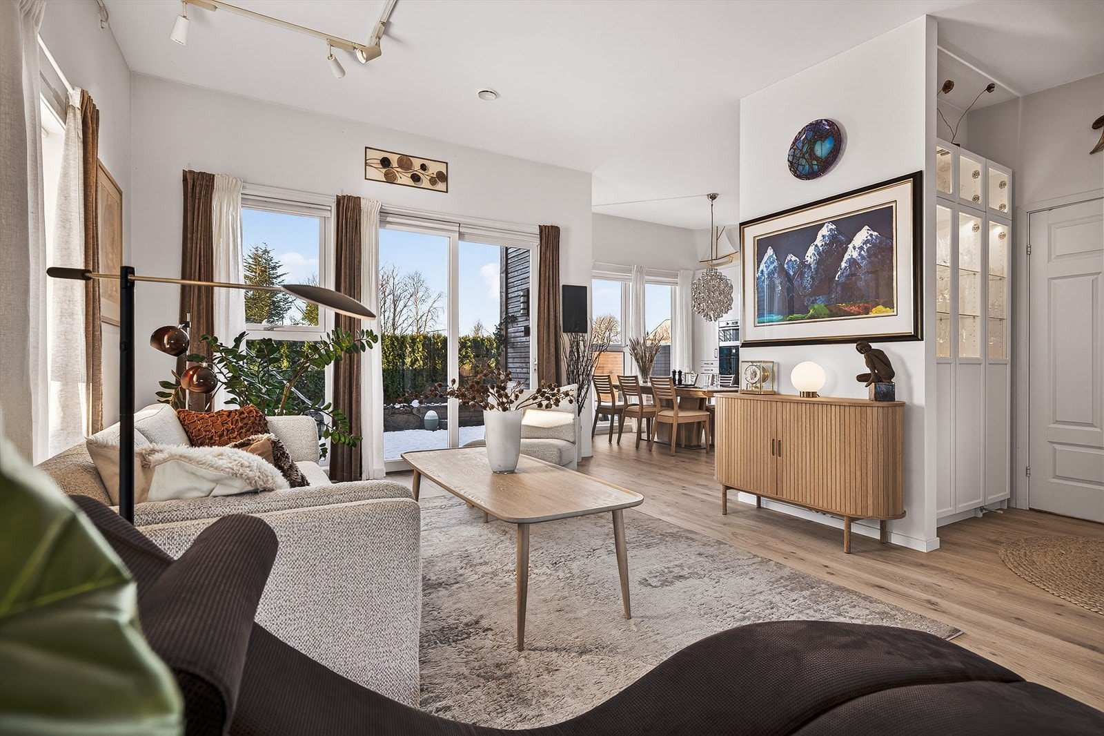 LED-spotter i tak er byttet ut. Galleribilde