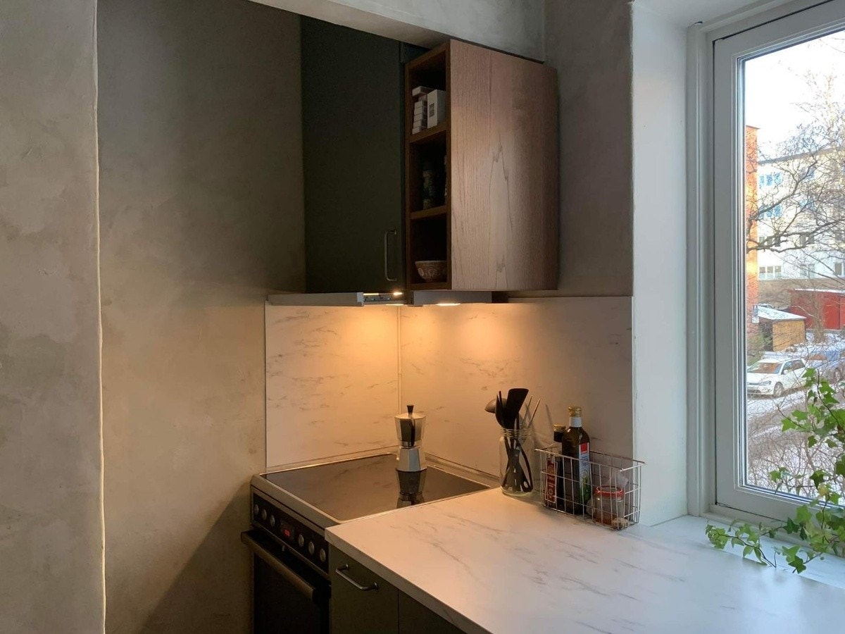 Kjøkken med komfyr og vifte (kullfilter) Galleribilde