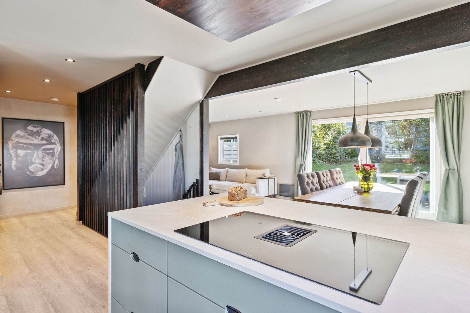 Moderne og praktisk kjøkken fra 2021. Galleribilde