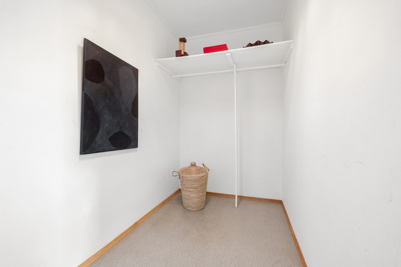 tillegg er det adkomst til en bod, som egner seg perfekt som walk-in-closet. Galleribilde