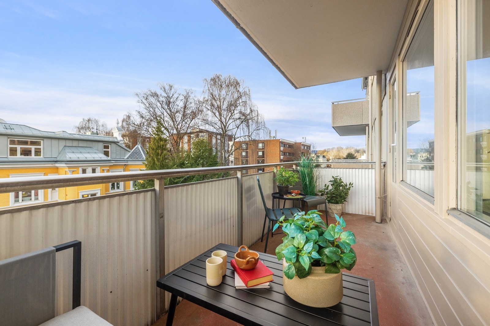 Her er det god plass til utemøblement. Galleribilde