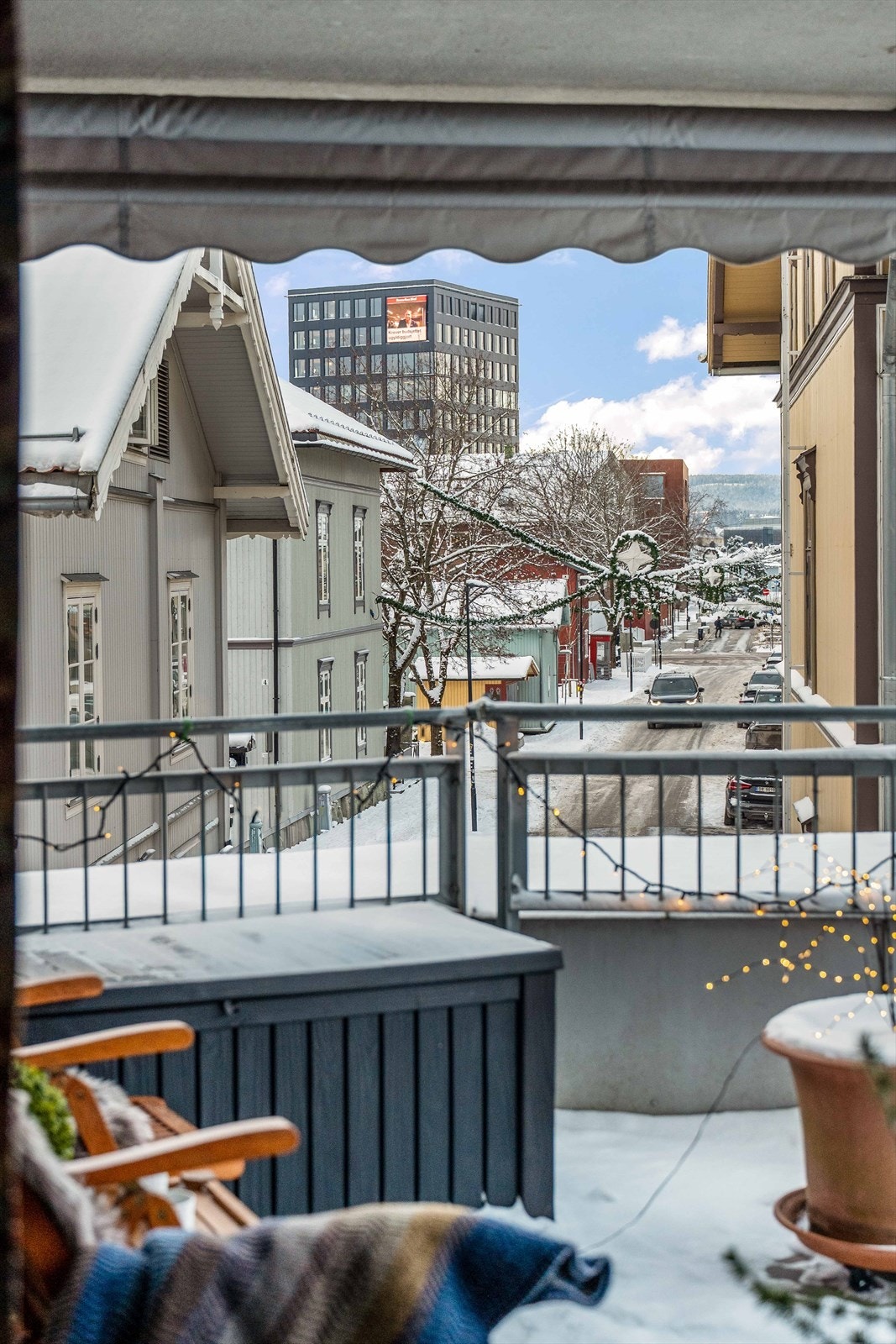 Urban og vakker utsikt. Galleribilde