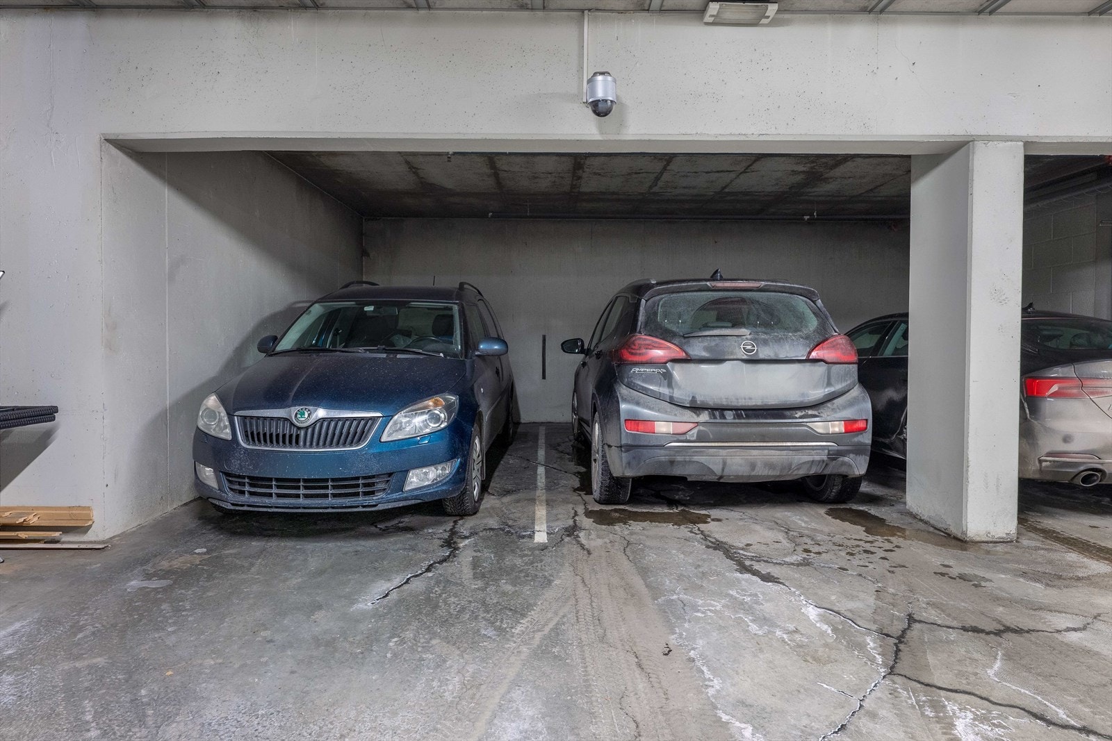 Faste garasjeplasser i parkeringskjeller - med heis direkte opp til leiligheten. Galleribilde