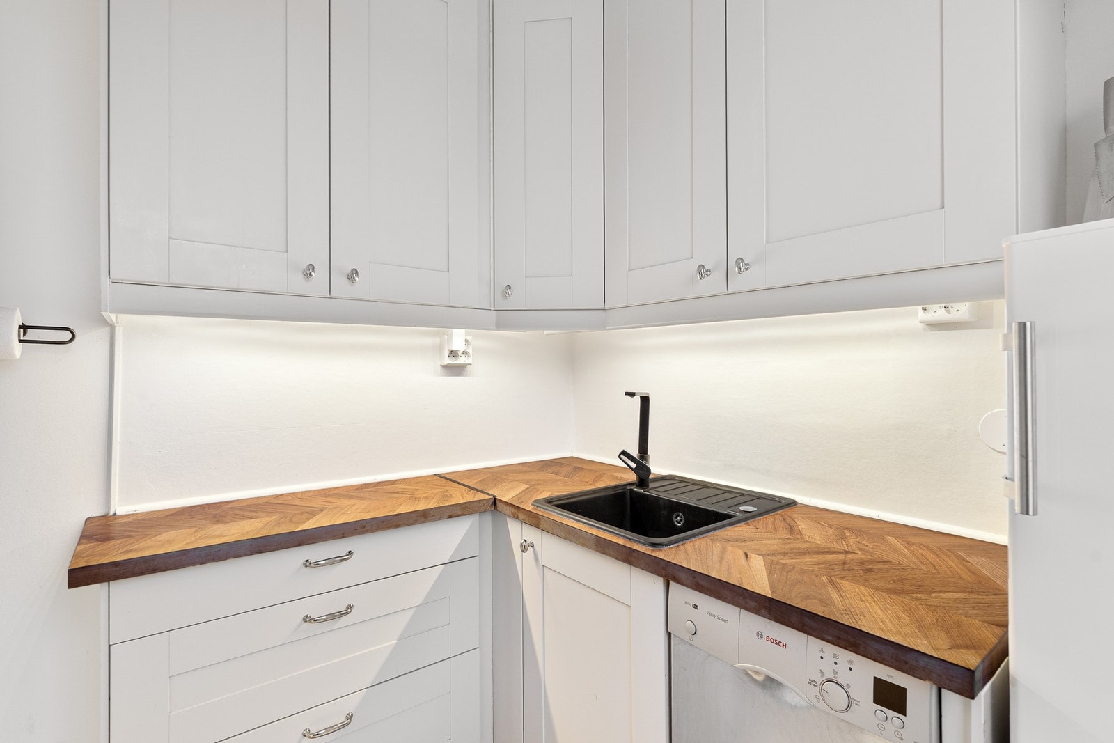 Det er rikelig med skapplass. Galleribilde