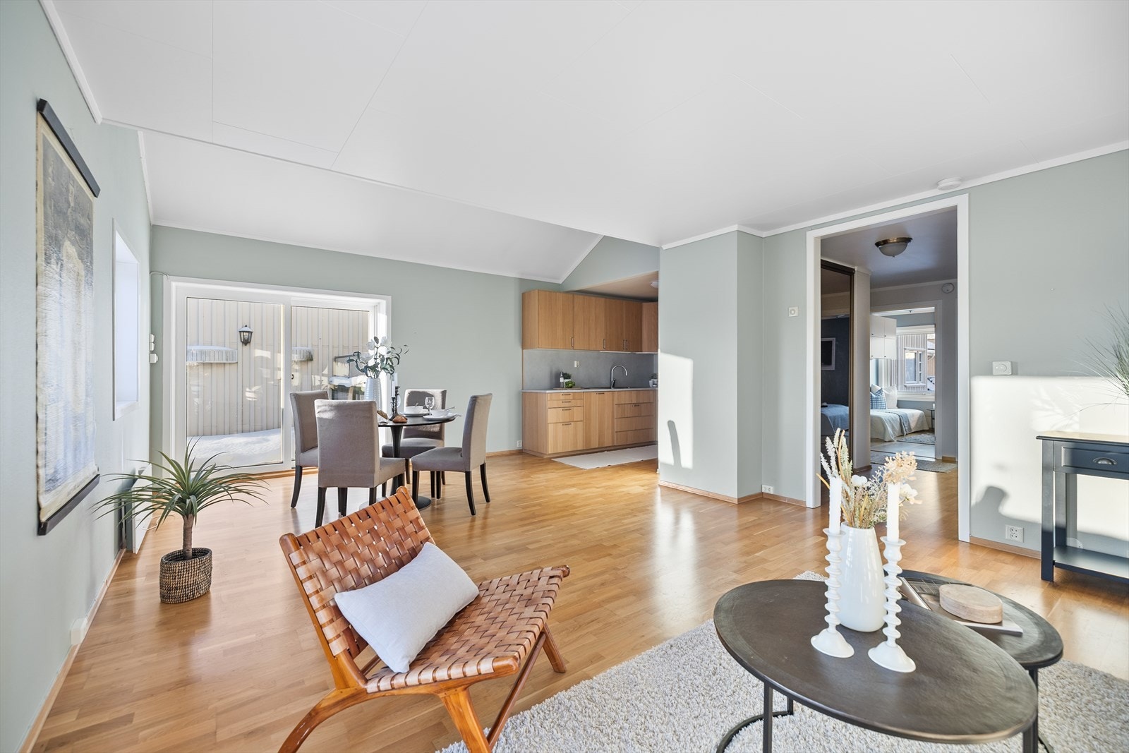 Fint og åpent rom, samt har leiligheten en gjennomgående planløsning. Galleribilde