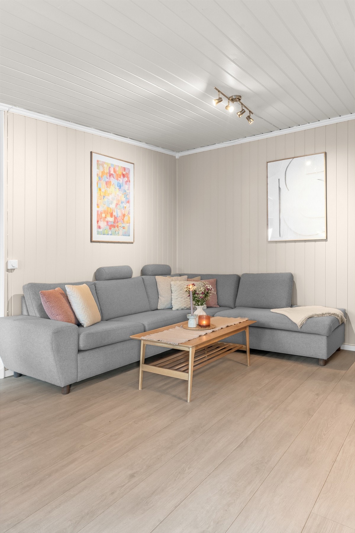 Ny laminat lagt i leiligheten i 2022 Galleribilde