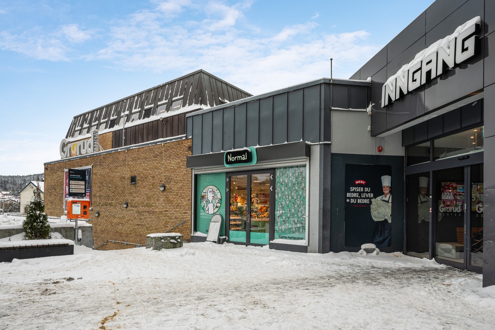 Leiligheten ligger i nærhet til Grorud senter. Galleribilde