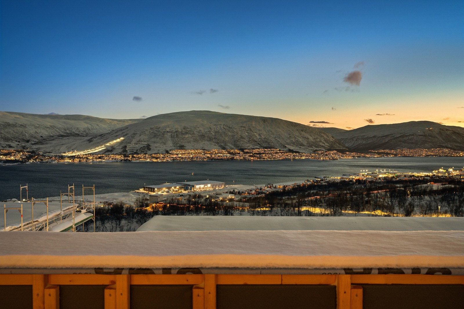 Utsikten er et av boligen desiderte høydepunkter. Galleribilde