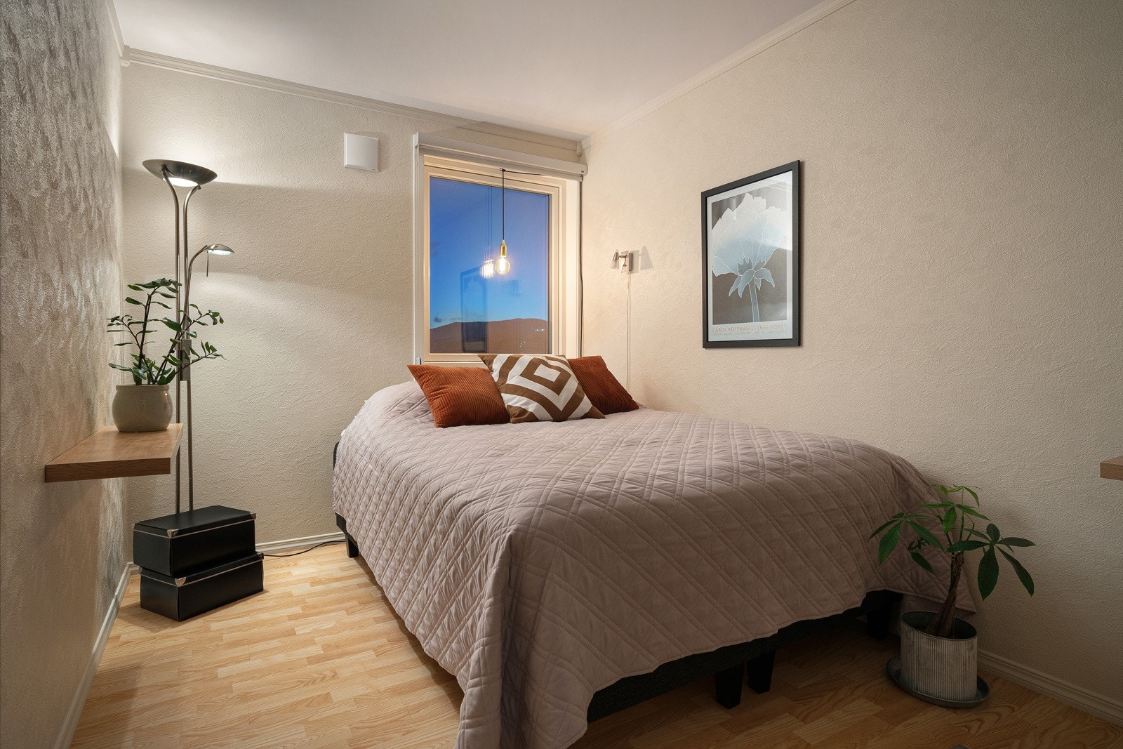 Boligen har tre gode soverom, som alle ligger på samme plan. Galleribilde