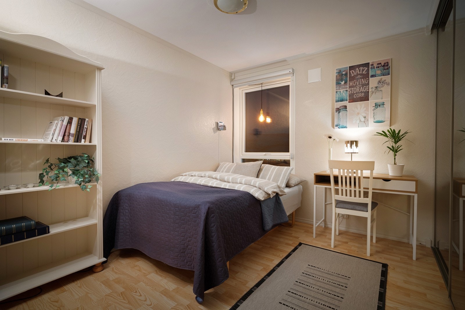 Soverommene som er vendt nedover har også den samme fantastiske utsikten som stua og kjøkkenet. Galleribilde