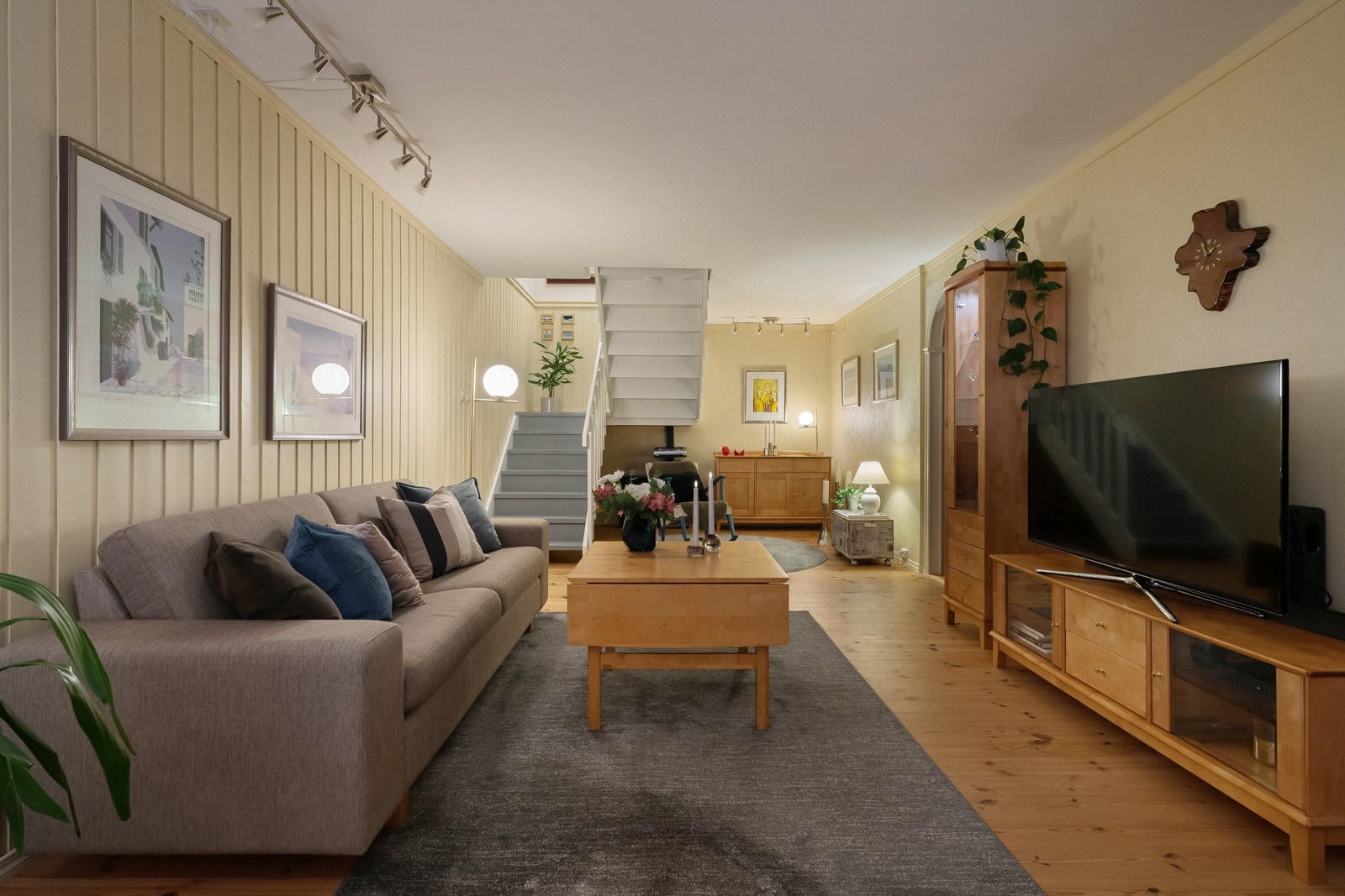 Stor og møbleringsvennlig stue. Galleribilde