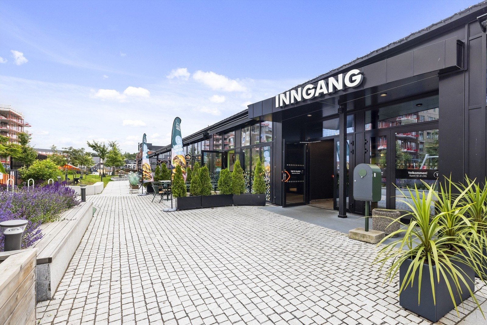 Kort avstand til butikker, restauranter og kafeer Galleribilde