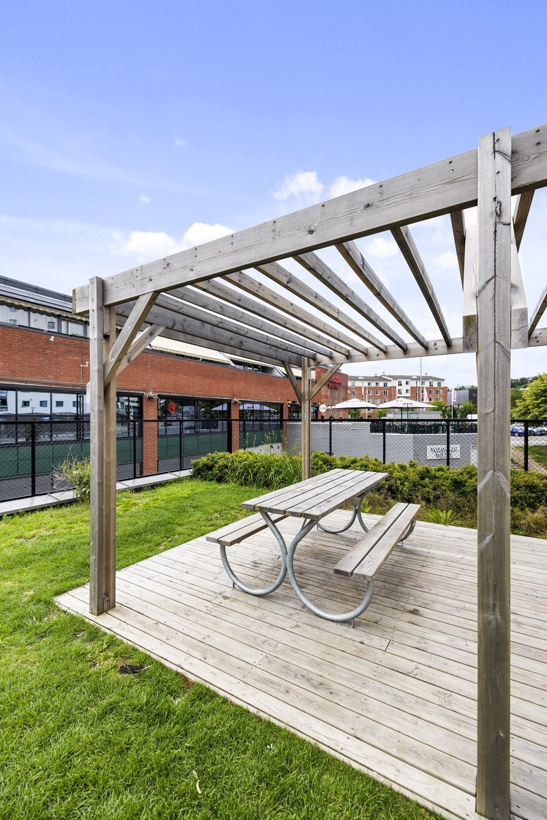 Kort avstand til butikker, restauranter og kafeer Galleribilde