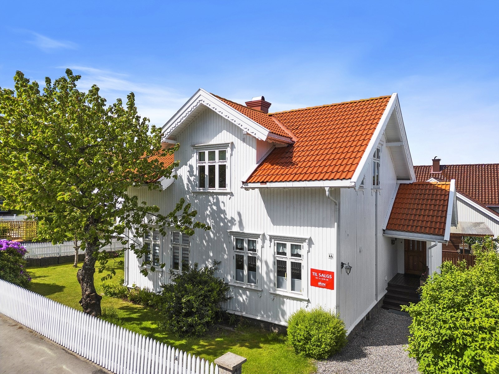 Fasade og inngangspartiet Galleribilde