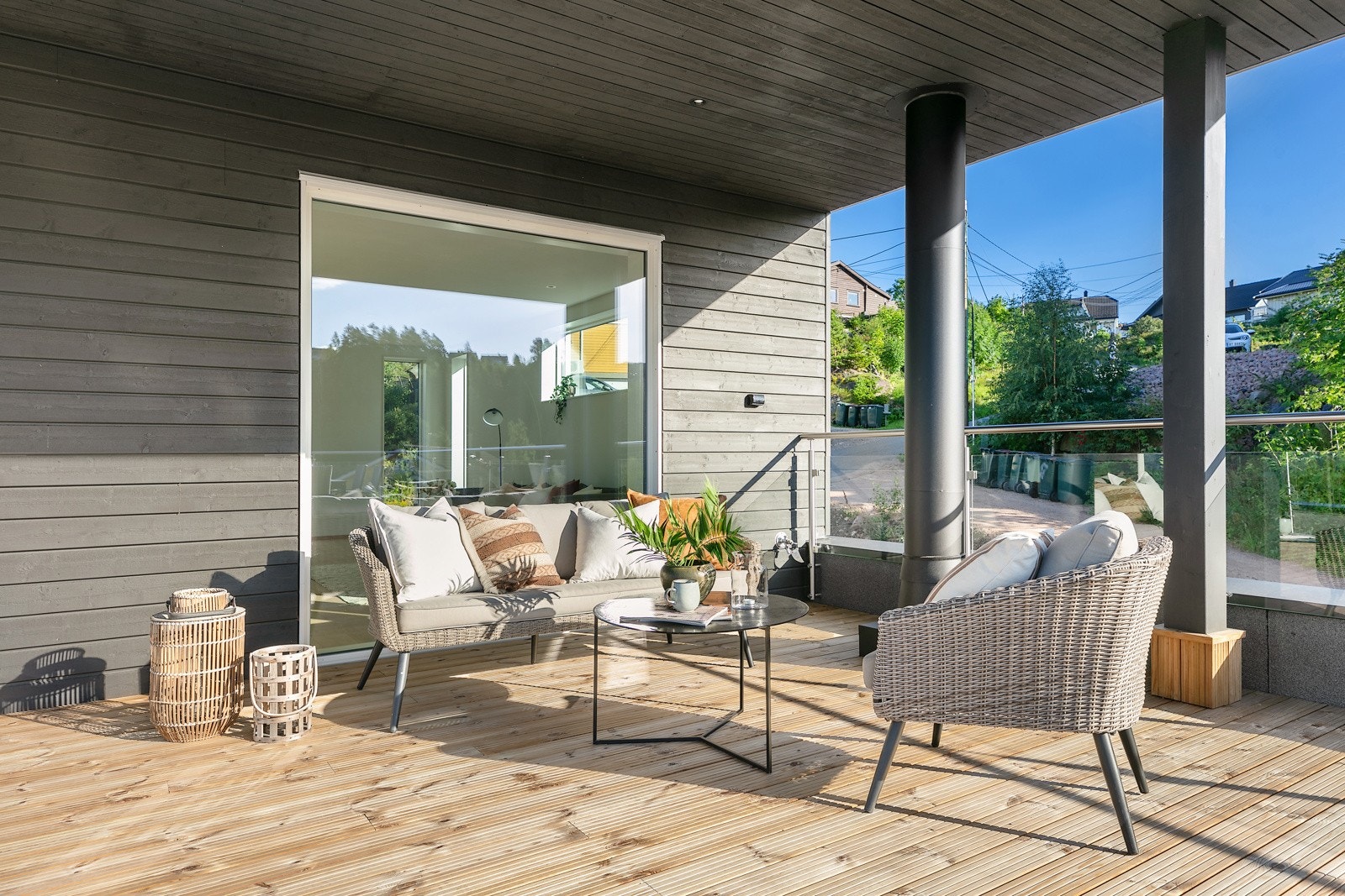 Takterrasse med delvis overbygg. Galleribilde