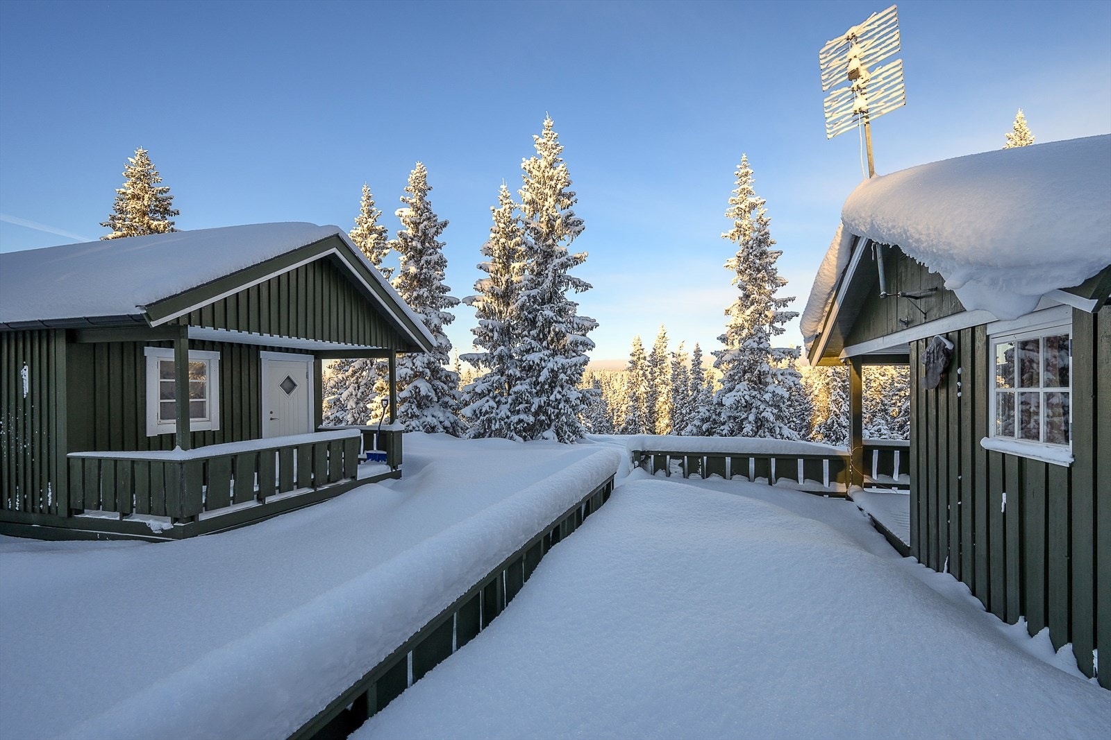 Hytte i naturskjønne omgivelser, perfekt for snøentusiaster som søker ro og idyll. Galleribilde