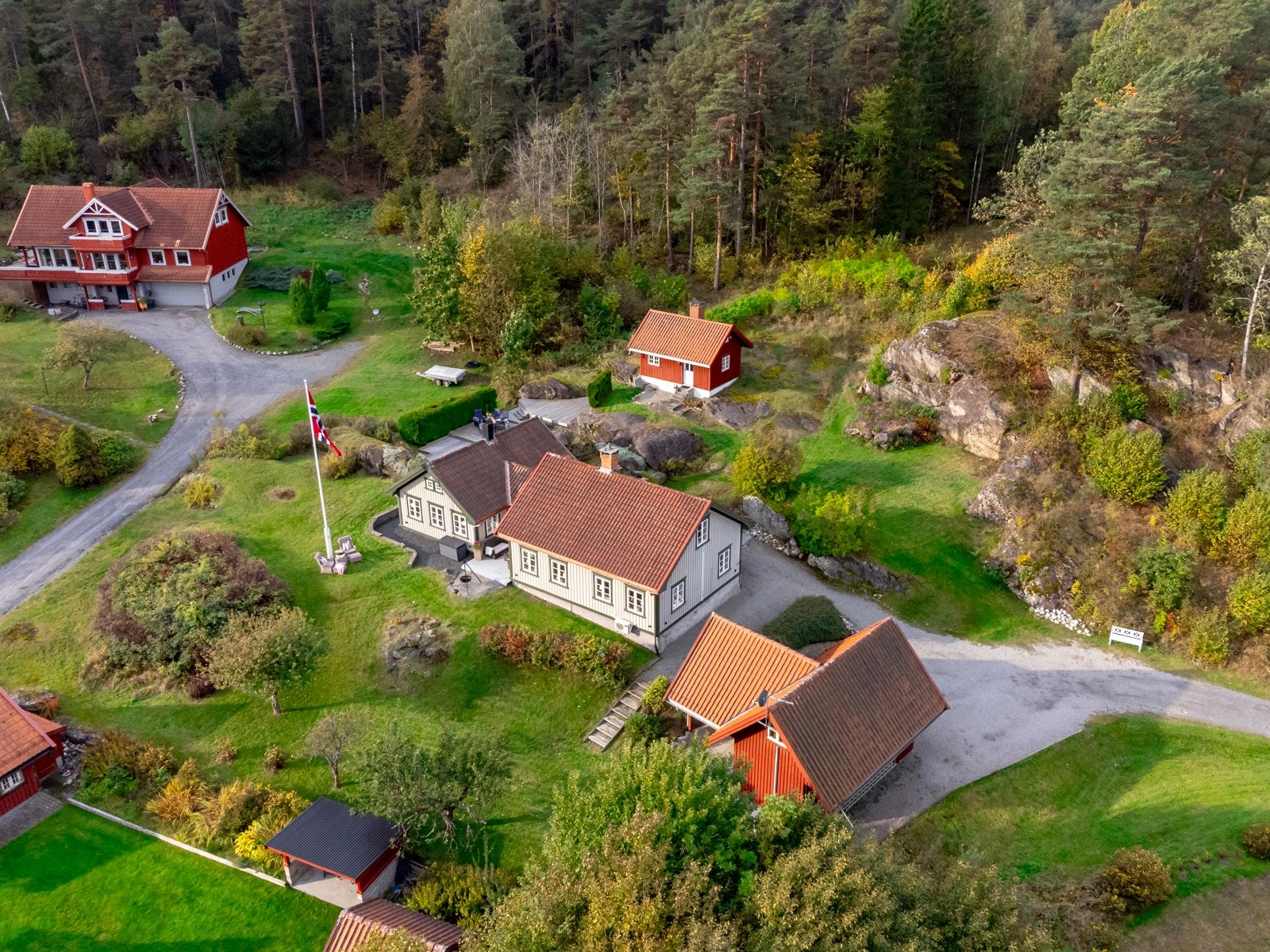 Krabbeødveien 18 fra fugleperspektiv Galleribilde