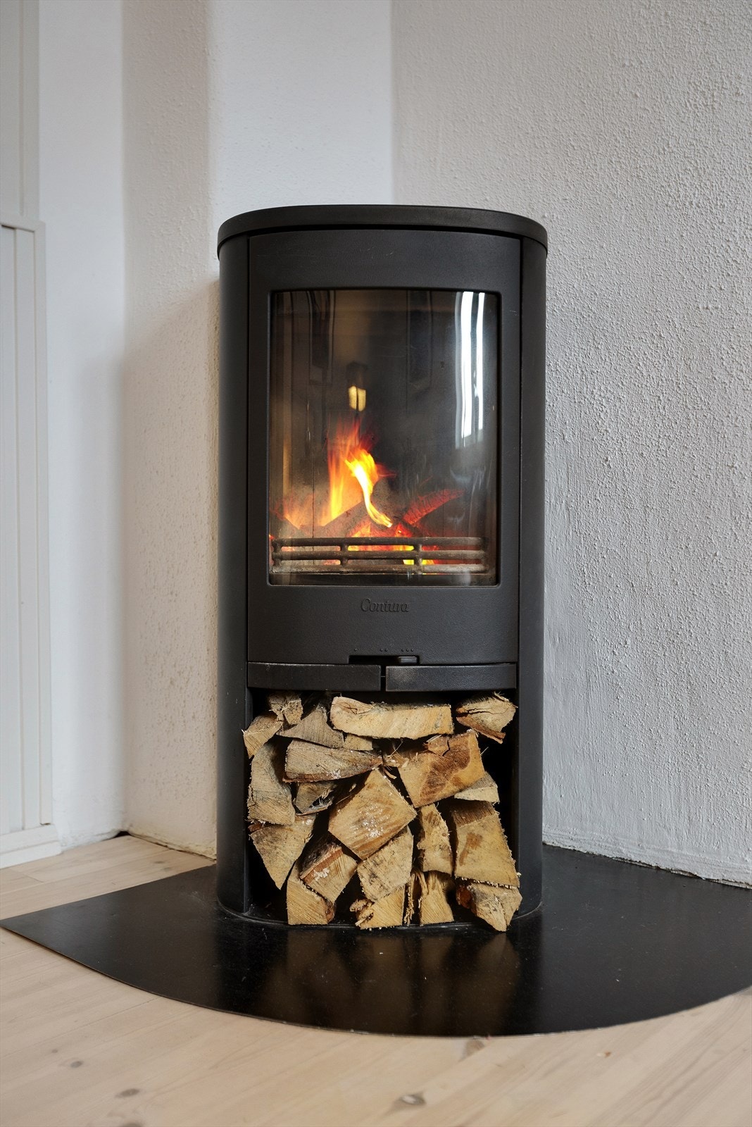 Peis med god trekk, som varmer ekstra godt på de kaldere dagene. Galleribilde