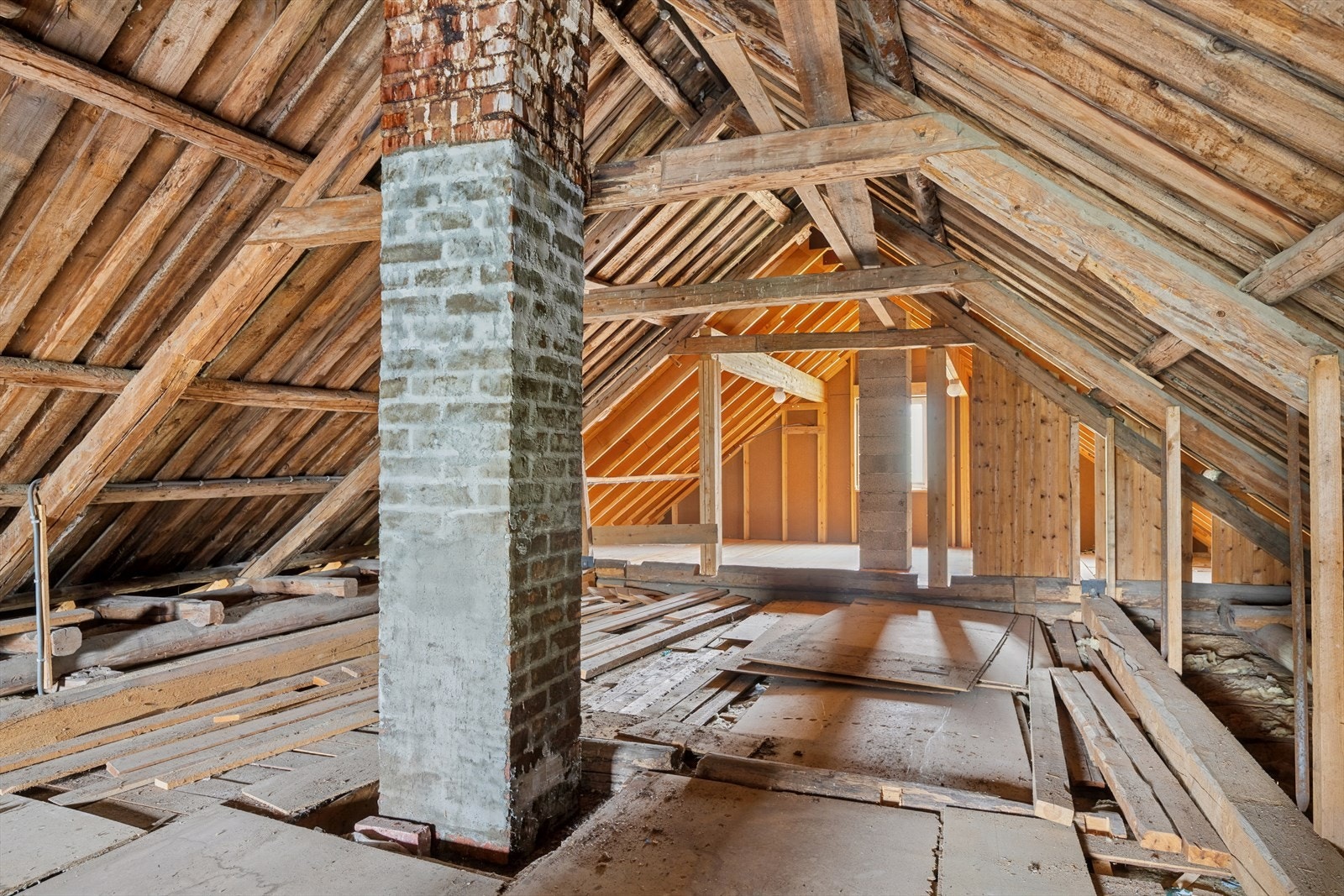 Fra loftet. Galleribilde