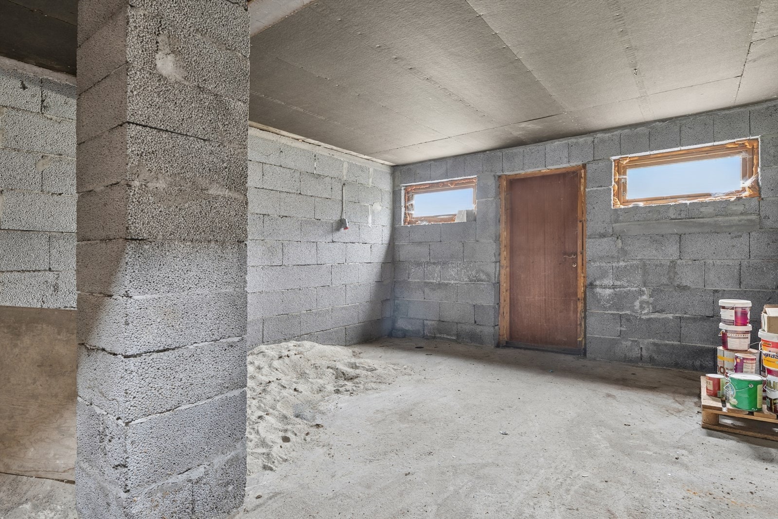 Fra kjelleren. Galleribilde