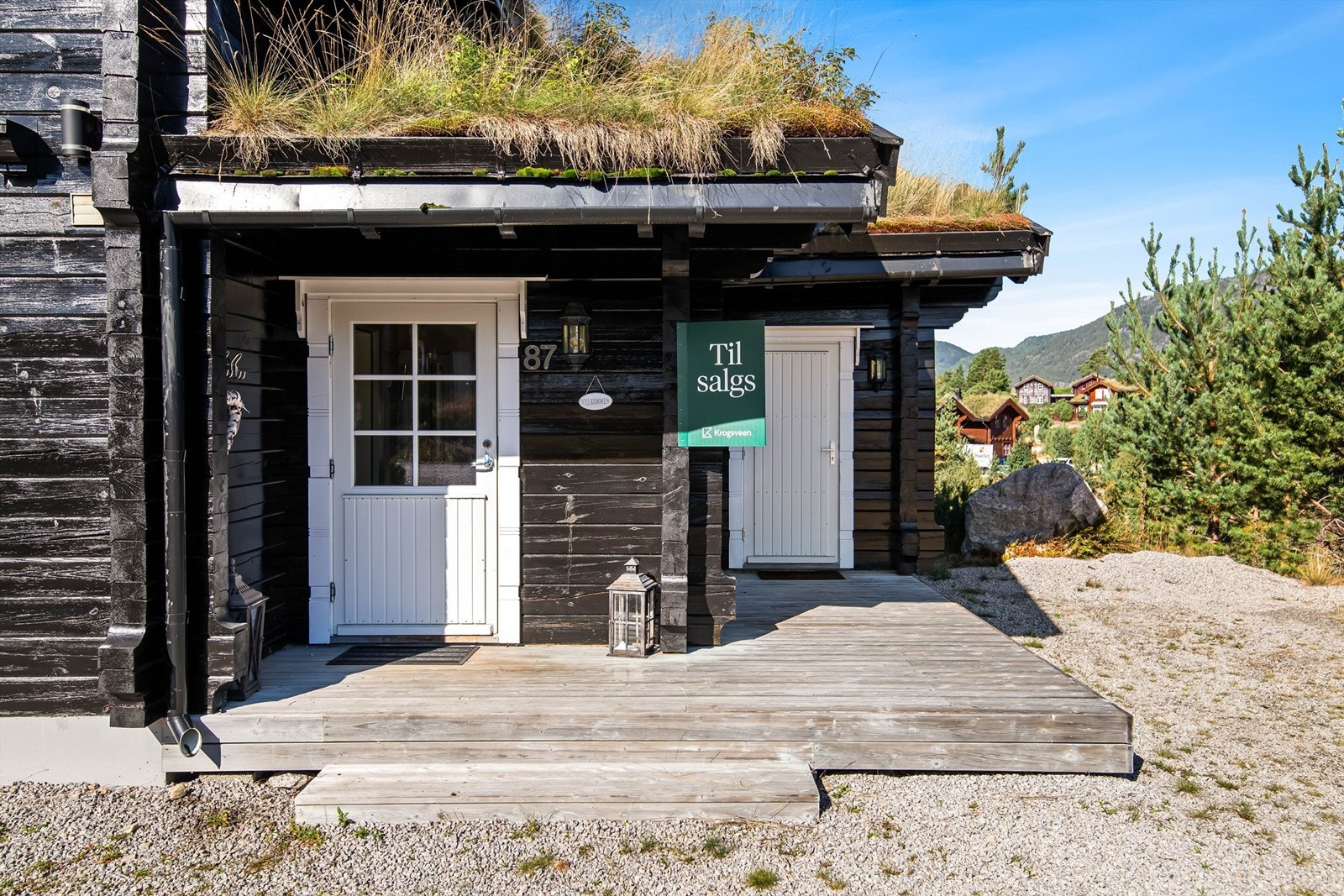 Bod i tilknytning til inngangspartiet med strøm Galleribilde