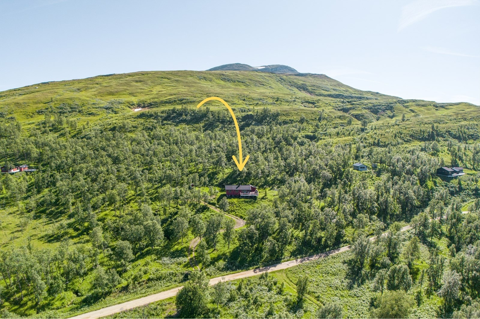 Hytten ligger skjermet fra andre hytter i området Galleribilde