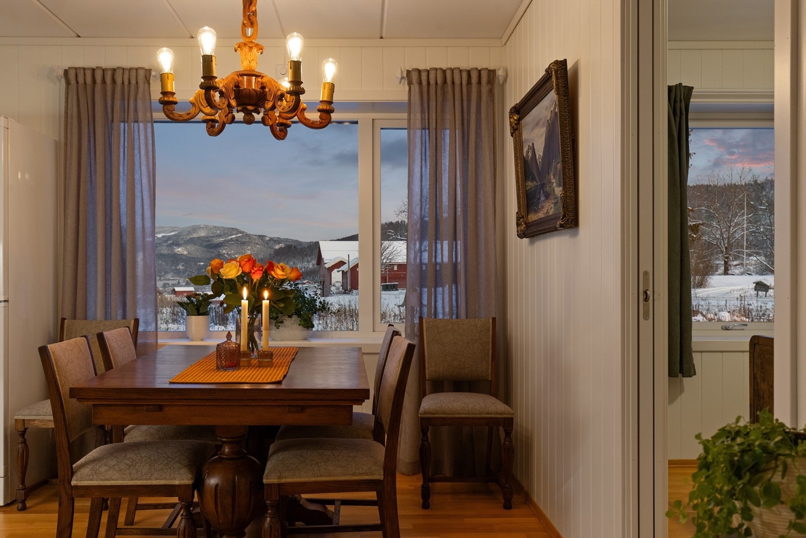 Naturskjønn utsikt fra spisestuen. Galleribilde