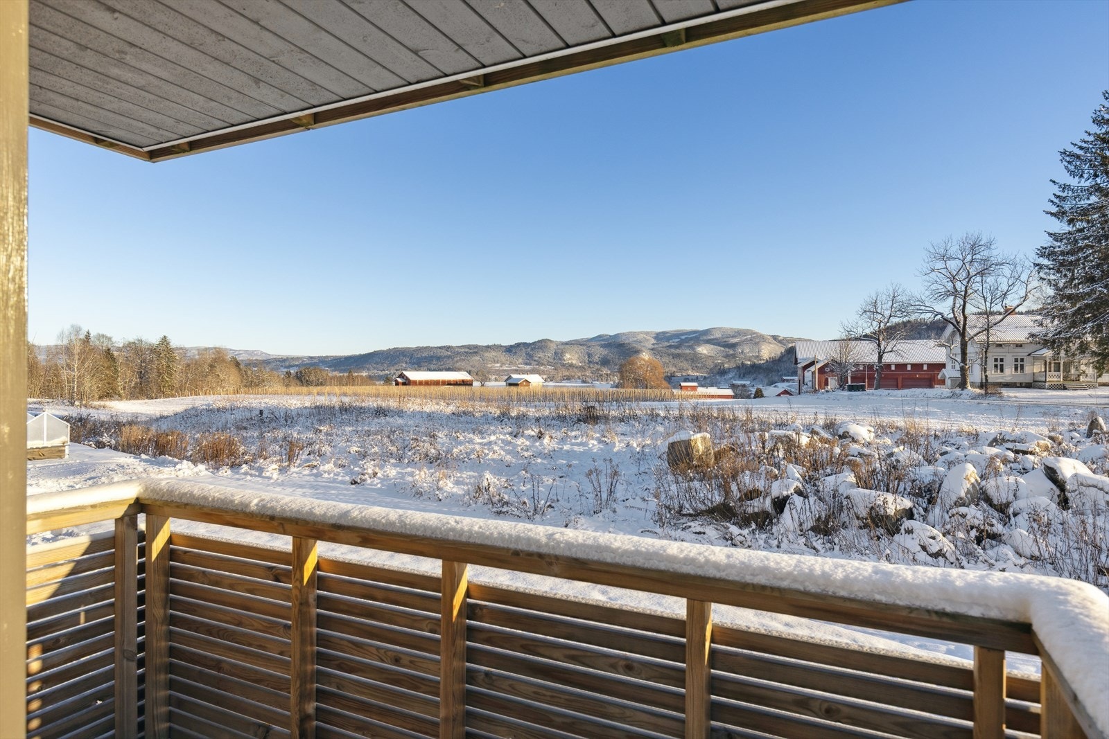 Dnb eiendom v/Ann-Kristin Salvesen har den glede av å presentere denne moderne og delikate leiligheten i Kongsbergveien 751C - med en rekke sterke kvaliteter! Galleribilde