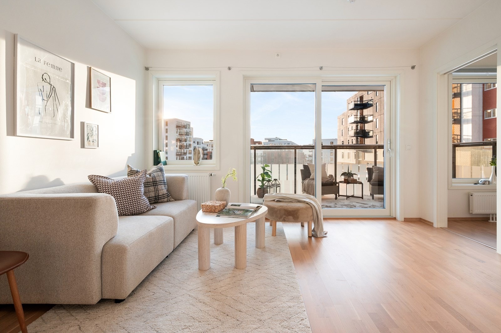 Boligen ligger i 3. etasje med enkel heisadkomst. Galleribilde