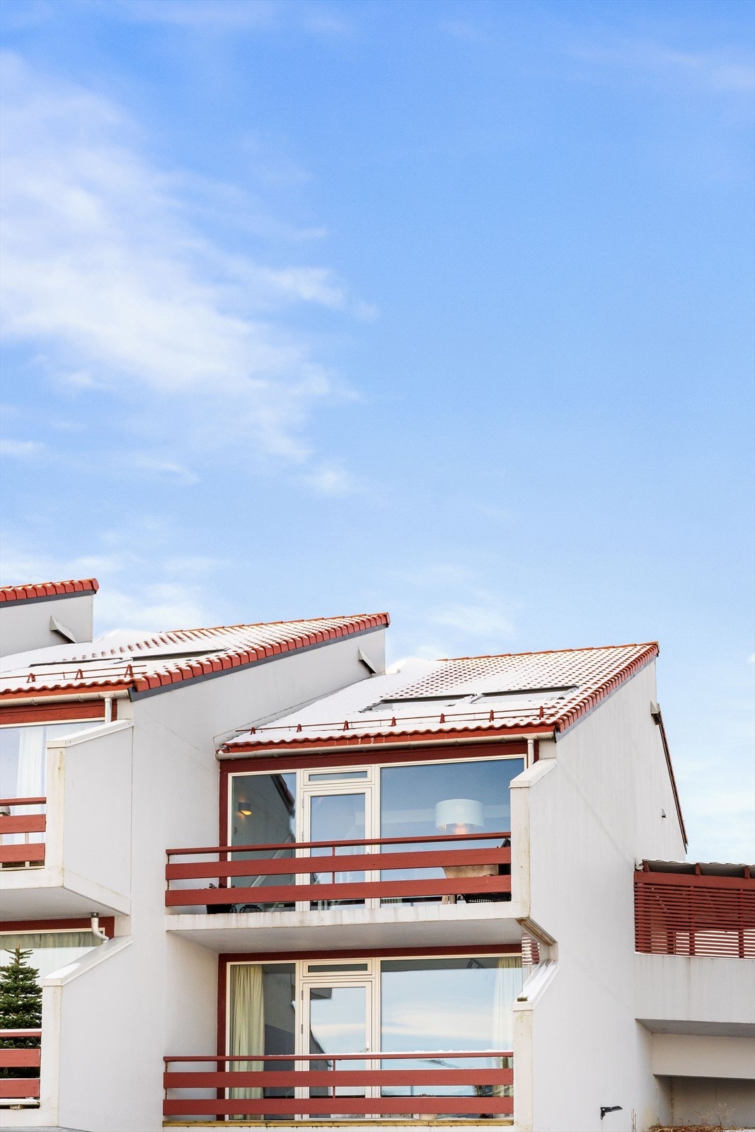 Leiligheten ligger i et attraktivt og sentrumsnært område. Her har du nærhet til både by og natur. Galleribilde