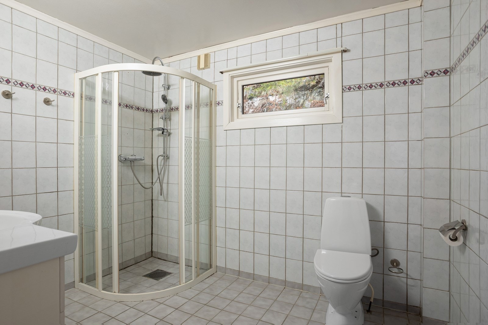 Flislagt bad fra 1996 Galleribilde